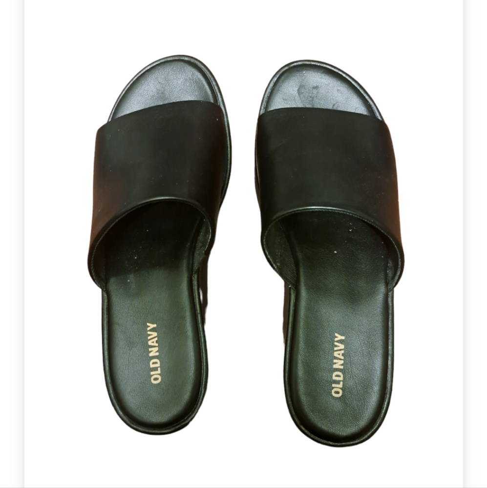 Faux leather platform slides